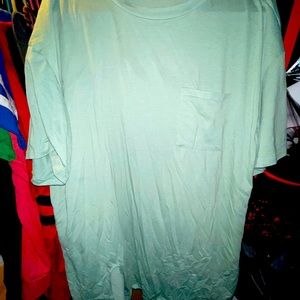 LAST CHANCE - SHEIN CURVE PLUS SIZE 2X STRETCHY TEE W/ BREAST POCKET AND SLIT